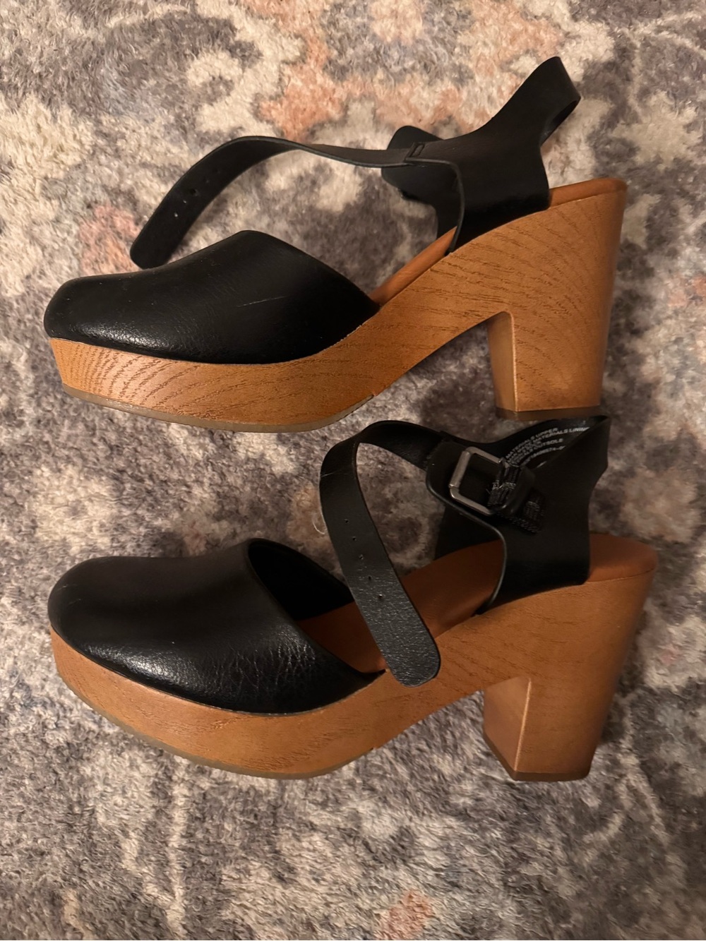 Universal Thread Black Leather Platform Clog Sandals with Heel
